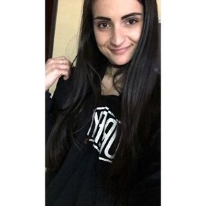 Meet your Posher, Kayla